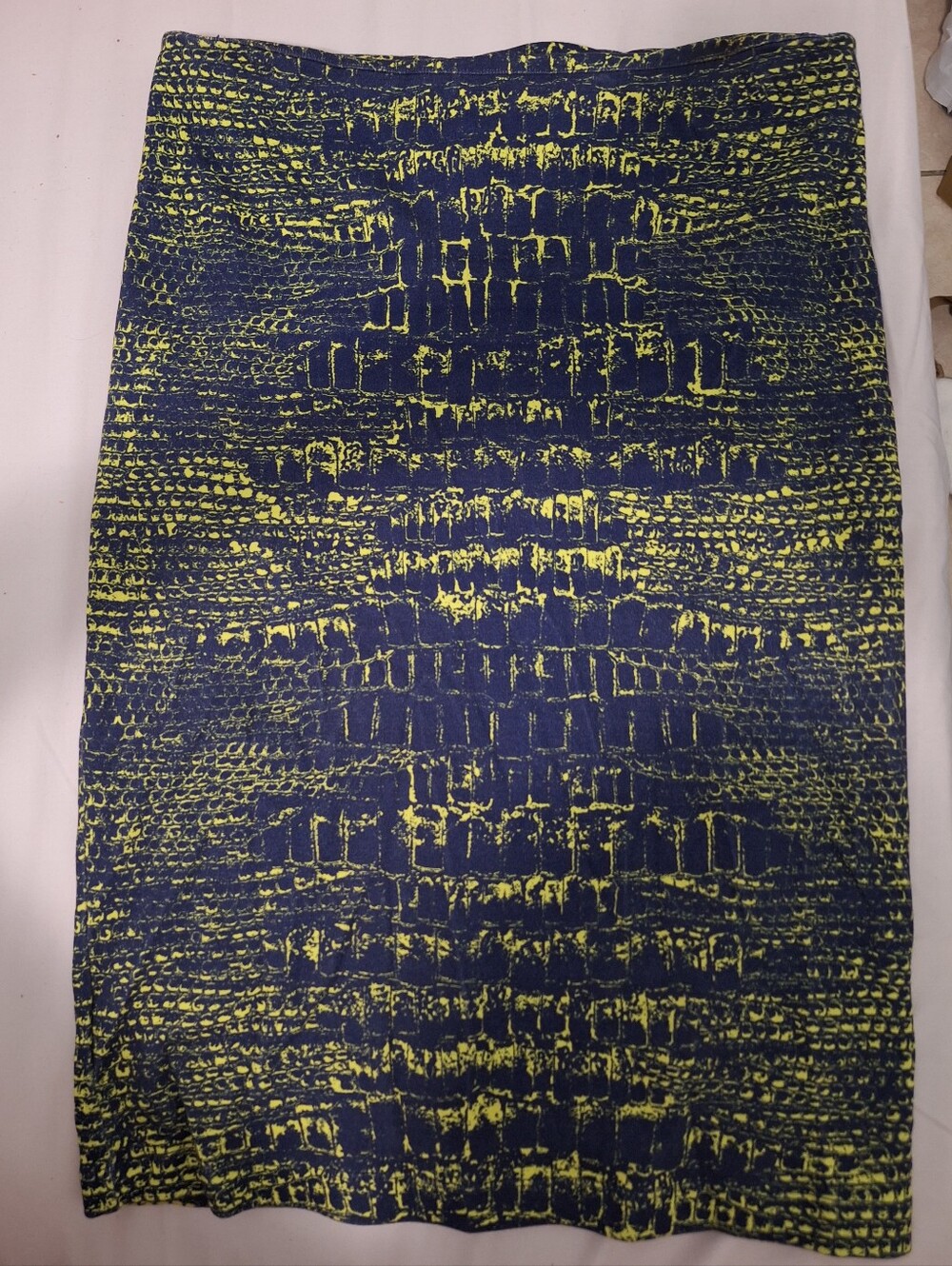 Alexander McQueen Blue Yellow Python Patterned Stretch Pencil Midi Skirt L